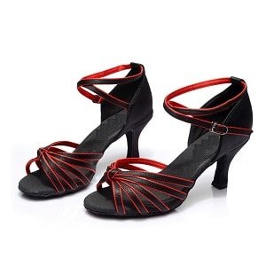 gynaikeia-papoytsia-latin-7-ponto-mayro-kokkino