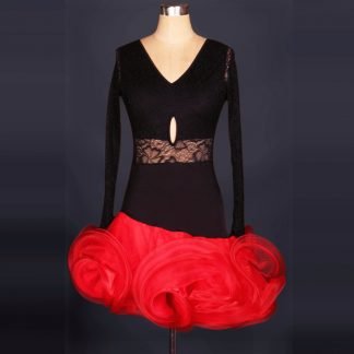 gynaikeio-forema-asymetro-latin-salsa-kokkino