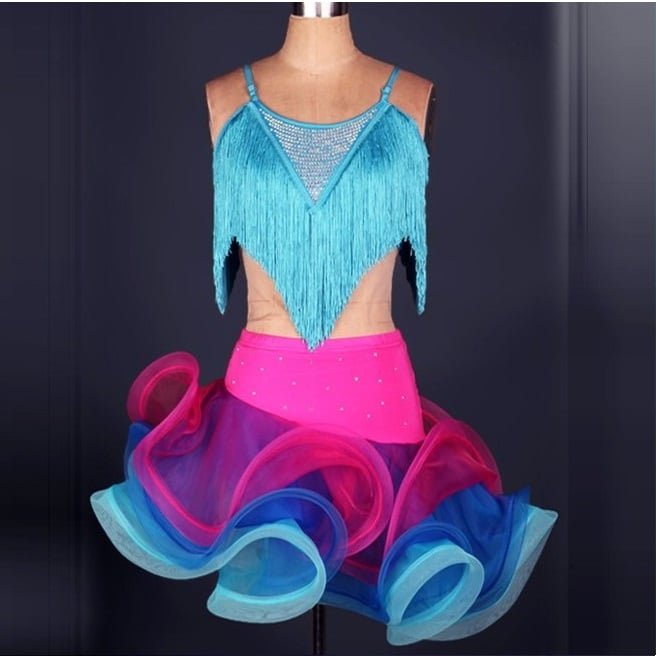 gynakeia-stoli-latin-tirkoyaz