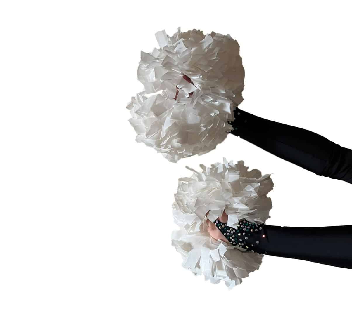 pom-pom-cheerleader-cheerleading-mazoretes-leyko